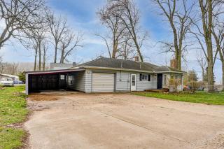 Secluded Home with Lake View in Delton! - 7