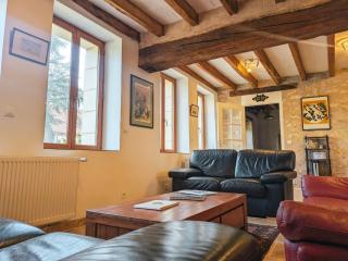 Maison typique en Berry avec fibre et cour privée - FR-1-591-746 - 1