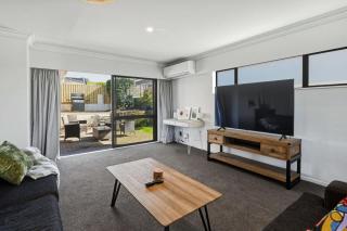 Base Camp on Matipo - Great Location with Games Room - 4