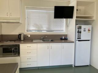 Jolly Swagman Acccommodation Park - 2