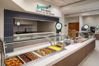 Embassy Suites by Hilton at Hot Springs Convention Center - 1