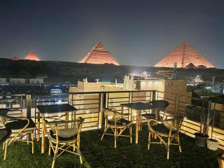 La Mira Pyramids View - 5