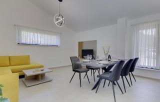 Stunning Home In Fazana - 7