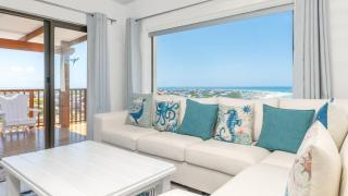 Tranquil Getaway in Private Nature Reserve - 9