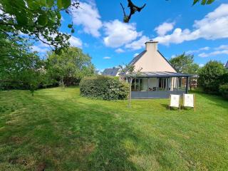 Coastal Garden Retreat near Sandy Beach - 0