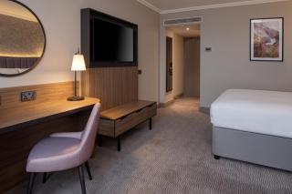 DoubleTree by Hilton Dartford Bridge - 2