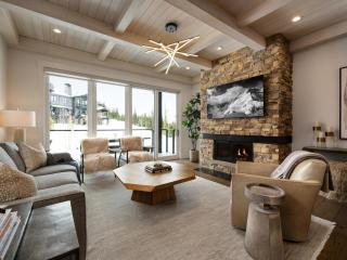 Four-Bedroom Holiday Home - 0