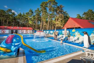 Two-story holiday home right on the beach, pool - 0