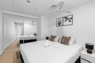 CBD RiverView 2Bed Apt Kingbed at Tallest building - 5