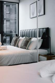 CBD RiverView 2Bed Apt Kingbed at Tallest building - 7