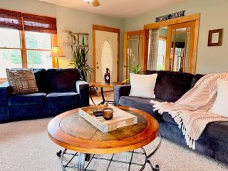 Lake Michigan Retreat - 8