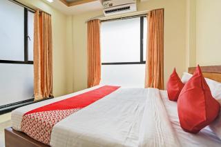 Hotel O by OYO OM Shanti Palace - 0