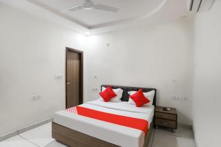 Hotel O Royal Inn - 9