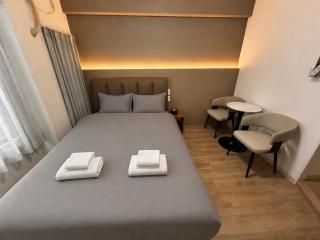 Lucky NAMBA 大阪難波 なんば - 1