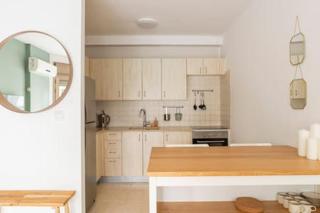 Lovely 1Br Apt Florentin Center-Elevator-Balcony - Tel Aviv - 8