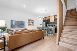3 BD 3 BA The Hub At Westside 3248 TT - 9