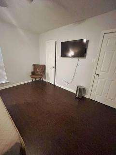 Sleek 1bed 1bath apt by Downtown & Farmers Market - Apartment - 5