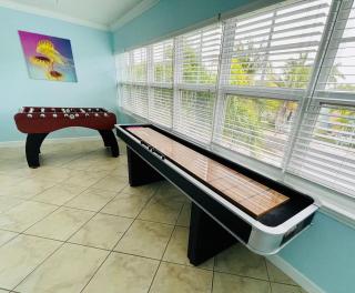 Beach Condo2bd, Game Room, Steps to Beach, Pool - 7