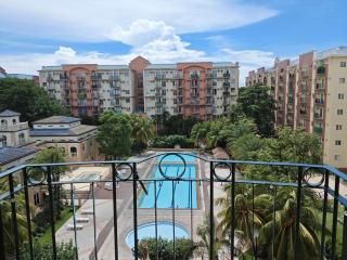 1BR Cozy Home with Balcony Near NAIA Terminals - Manila - 8