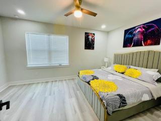 Townhouse, 4bd35bth, Sleep 8 Central Location! - 7