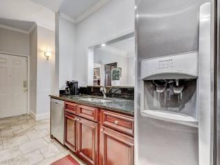 Savannah Historic Center Condo 2bd15bth - 3