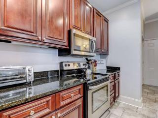 Savannah Historic Center Condo 2bd15bth - 2
