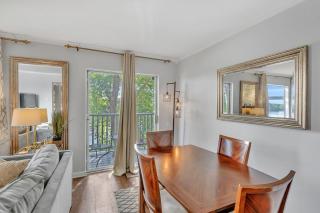 Nash Condo 5min to Broadway! 2Bed2Bath, Sleep 6 - 5