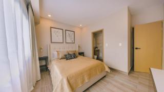 Regatta Living ll with Breakfast Included - 907 - 5