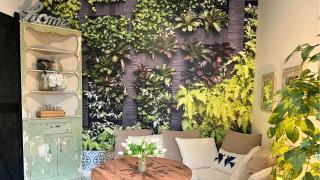 Star-Inspired 5BR Manor Sauna, Karaoke Sleeps 12 - 1