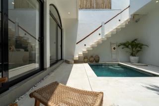Villa Honey - Romantic 1BR Villa with Pool & Rooftop - 1
