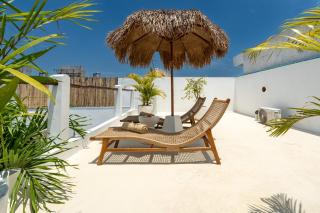 Villa Honey - Romantic 1BR Villa with Pool & Rooftop - 4