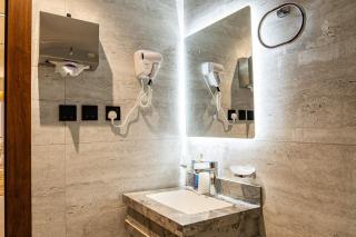 Unique 2B Apartment - 9