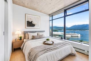 Premium 2 Bedroom Suite in Downtown Vancouver - 5