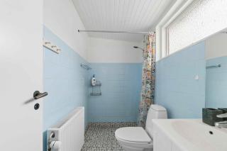Close To The Sea Bright Apartment In Arnager - 1