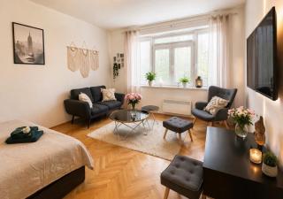 Golden Buddha Apartment - 0