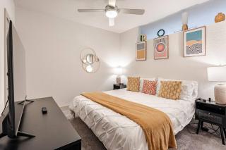 Riverwalk Balcony Views Walk to Pearl Pool Parking Option 2 Free Parking - 8