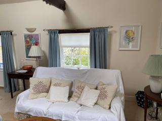 Kent Apartment 2 bed in Sandwich, with Free Parking - 3