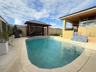 47 Ultimate Entertainer Pool Man Cave Kids Play - 2