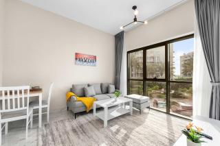 Free housekeeping visits during your stay - StayShort - Relaxing 1 Bedroom in Dubai South that Sleeps 2 - 6