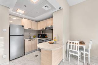 Free housekeeping visits during your stay - StayShort - Relaxing 1 Bedroom in Dubai South that Sleeps 2 - 4