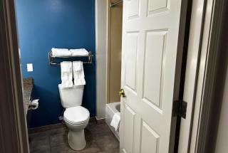 La Quinta by Wyndham Islip - MacArthur Airport - 5