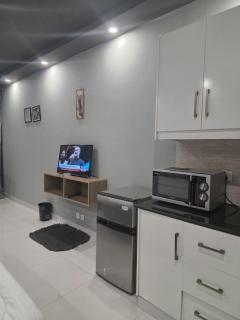 topcity main kanwarmoiz fully furnished apartment - 4
