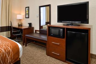Comfort Inn & Suites Madison North - 4