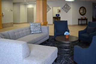 Suburban Studios Syracuse Carrier Circle - 8