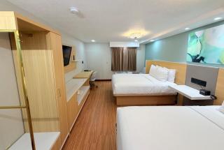 Wyndham Garden Salina Conference Center - 9