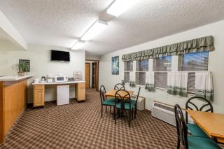 Travelodge by Wyndham Lamoni - 6