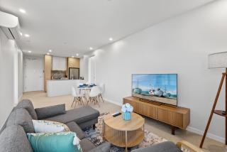 Stylish 2-Bed Stay Near Canberra Centre - 4