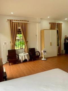 Pine Garden Homestay - Nhà trong vườn - 5
