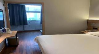 GreenTree Inn Shanghai Hongqiao Hub Convention Center Jinghua Road Shell Hotel - 6