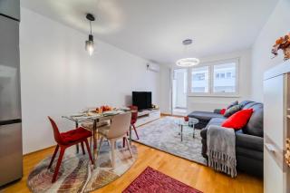Modern Oasis With Terrace - Happy Rentals - Zagreb - 2
